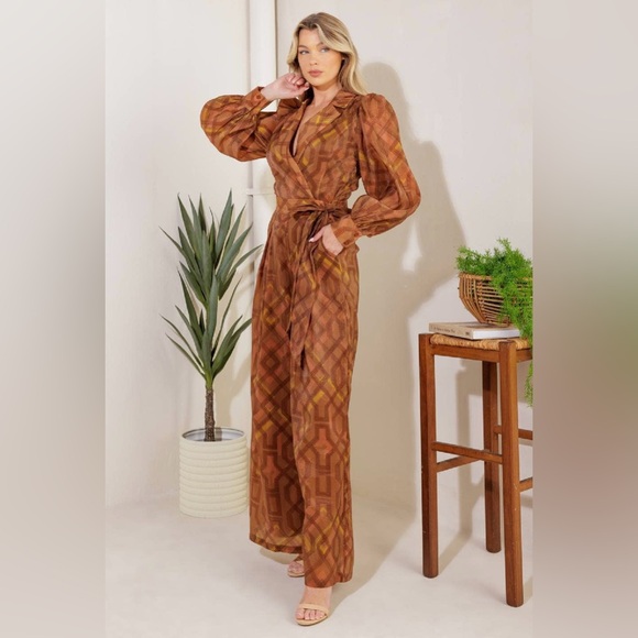 NWT Boutique Elara Brown Wide-Leg Surplice Jumpsuit - Picture 4 of 8